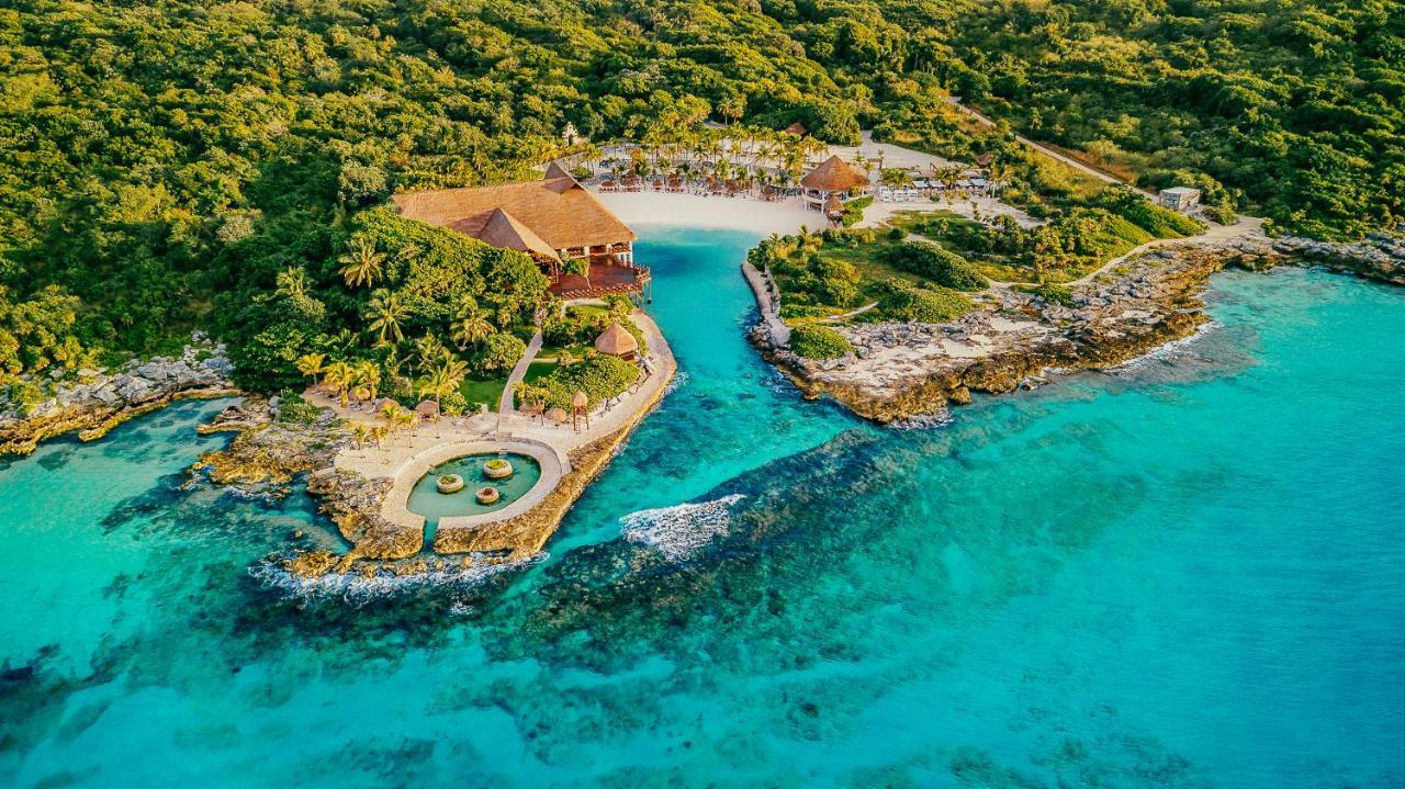 Occidental At Xcaret Destination Hotel Xcaret Park Eksteriør billede Aerial view of the resort
